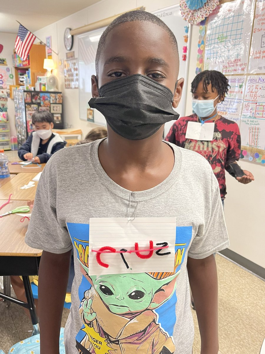 blwright2nd's tweet image. Today students had a STEM challenge to create a wearable name tag using specific supplies and changing a physical property of one supply. @meadowlarkws #5thgraderocks #STEM #Part2