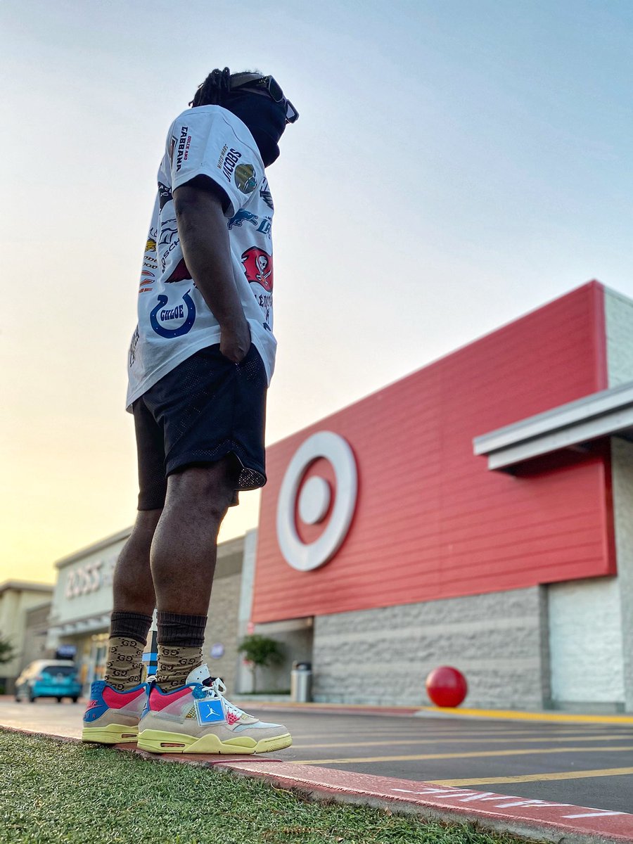 holy_quest1's tweet photo. Quick @Target run #union4... anyone else go here as a social activity 🥴 https://t.co/nXumb49014