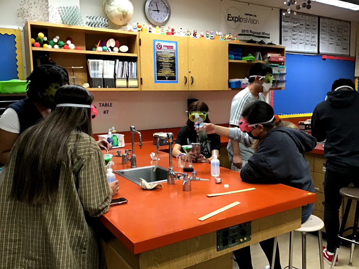chemminions's tweet photo. Nobody complained about having to wear goggles today nor did I have to clean up after anyone. I guess they really missed doing labs. https://t.co/DYMVKIfMJv