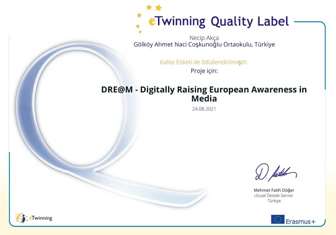Okulumuzun kuruculuğunu yaptığı, ortaokul öğrencilerimizin yürüttüğü Türkiye-Polonya-İtalya-Ukrayna ortaklı #eTwinning projemiz "DRE@M - Digitally Raising European Awareness in Media" Ulusal Destek Servisi tarafından kalite etiketiyle ödüllendirilmiştir.🏆

<a href="/bodrumMEM/">Bodrum İlçe MEM</a> <a href="/mugla_mem/">Muğla İl Millî Eğitim Müdürlüğü</a>