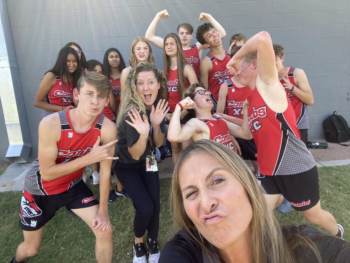 TrackCombs's tweet photo. XC picture Day!!! We are excited for this year!!!  Let’s goooo!!! https://t.co/SXVQZWb5kR