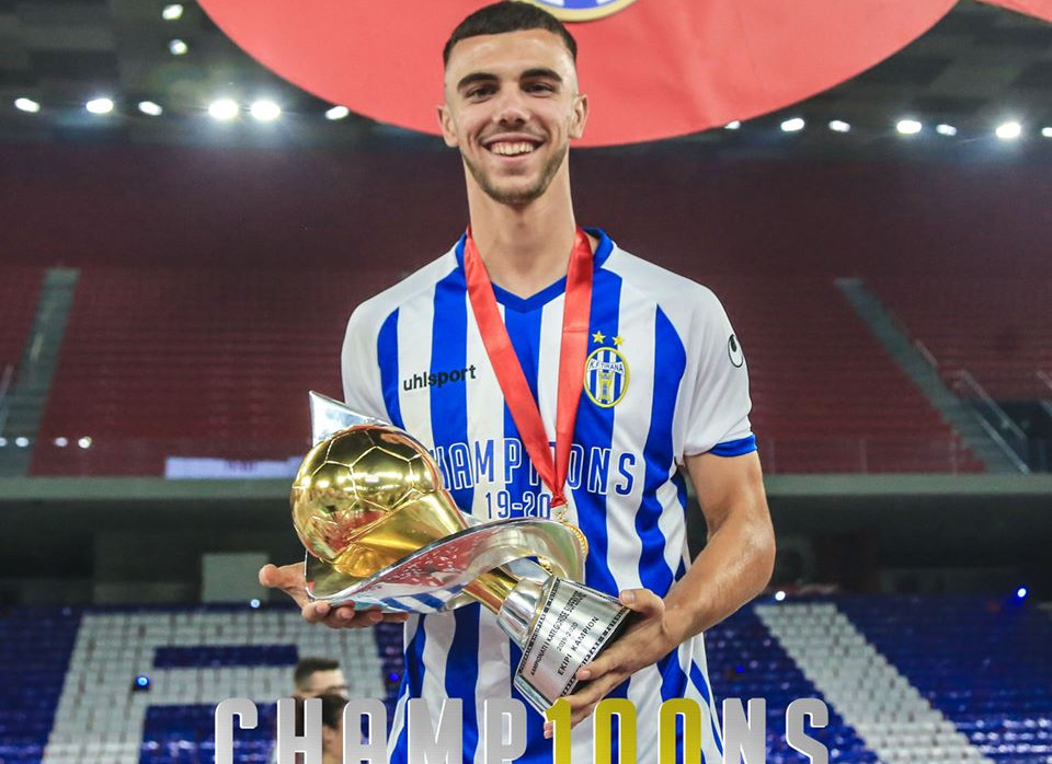 Eugeniogonza2's tweet photo. 🔜 Pronto llegará para firmar con el Legia Warszawa por cuatro campañas la promesa de 20 años Jurgen Çelhaka 🇦🇱 del KF Tirana el mismo equipo del que vino en febrero otra perla albanesa en la que hay muchas esperanzas, Ernest Muci, por el que el Legia pagó 500.000€
#Ekstraklasa https://t.co/0vmsA2zz0G