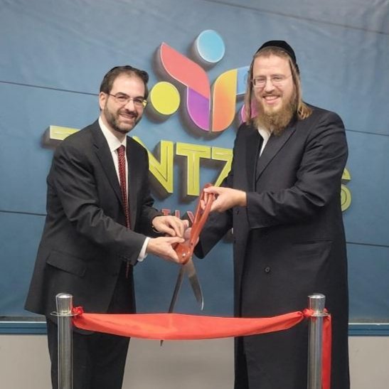 Kalman Yeger (@kalmanyeger) on Twitter photo Another one of our homegrown Chesed organizations expands its reach:
<a href="/Tantzers/">Tantzers ~ טאנצערס</a> Organization Opens All-New Family Center in Boro Park
yidinfo.net/tantzers-organ… Another one of our homegrown Chesed organizations expands its reach:
<a href="/Tantzers/">Tantzers ~ טאנצערס</a> Organization Opens All-New Family Center in Boro Park
yidinfo.net/tantzers-organ…