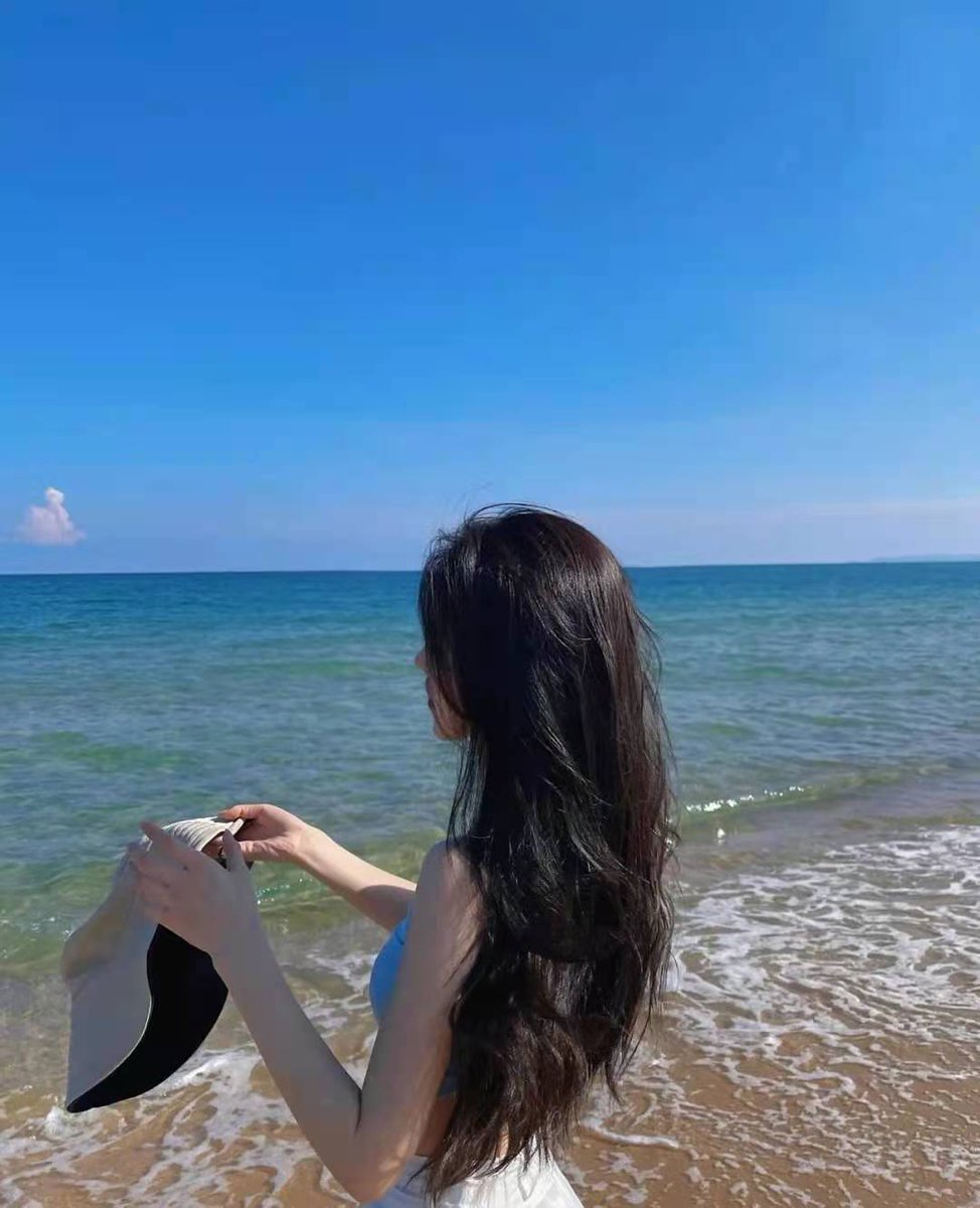 Catch the tail of summeru