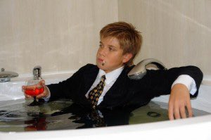 Kenny trying to sign Lance Bass to his boy band management like #BachelorInParadise