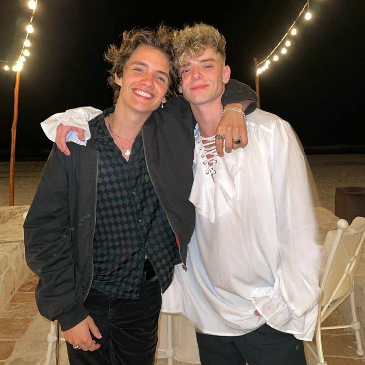 joshbuttsquad's tweet photo. 🏆 TOP MELHORES AMIZADES DO JOSH BEAUCHAMP

5° Josh Beauchamp e Noah

598 votos ( 5,9% ) https://t.co/dpPjRZAHbu