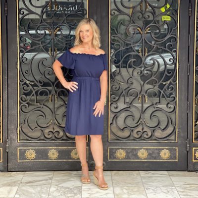 TiffRLongoria's tweet photo. #NewProfilePic https://t.co/mAJVc3hD5x