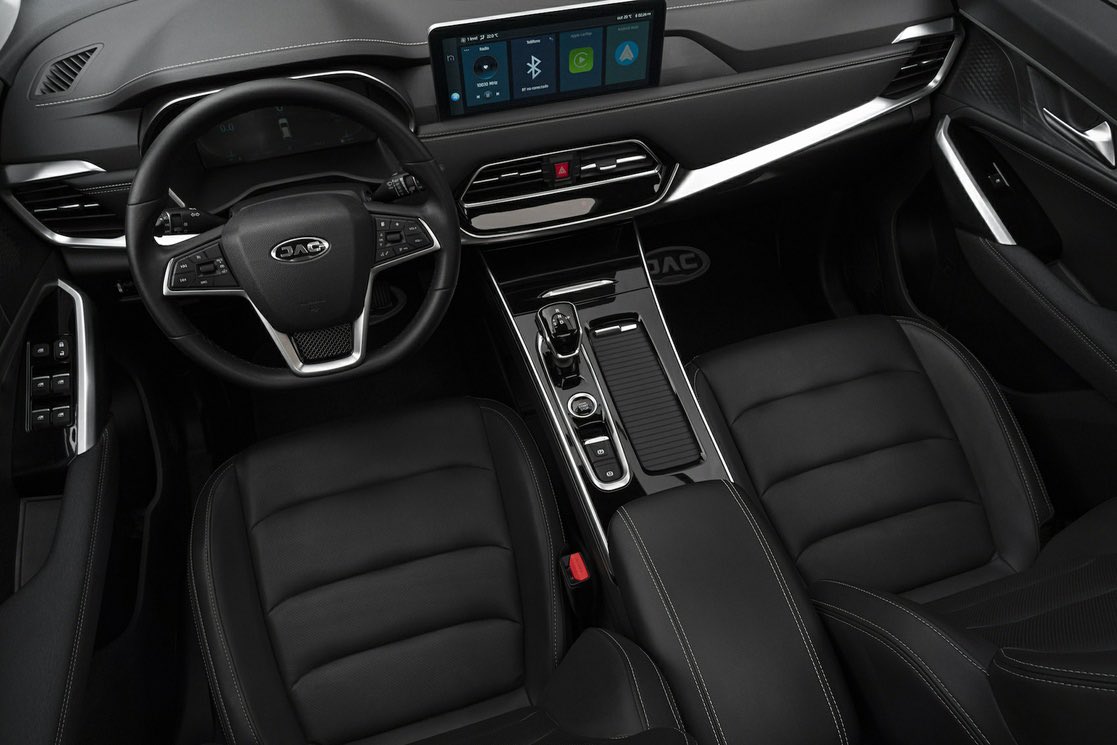 CarGlobe's tweet photo. #JAC lanza #Sei7 Pro 2022, su SUV para 6 pasajeros con 181 HP y 212 lb-pie de torque, 20 nuevos sistemas de asistencia a la conducción y un diseño muy vanguardista.
Llega a México en 2 versiones, precios: $539,000 y 589,000 pesos. #Preventa 26 agosto
#ExperienciaJAC #Sei7Pro2022 https://t.co/0ue5LJivrb