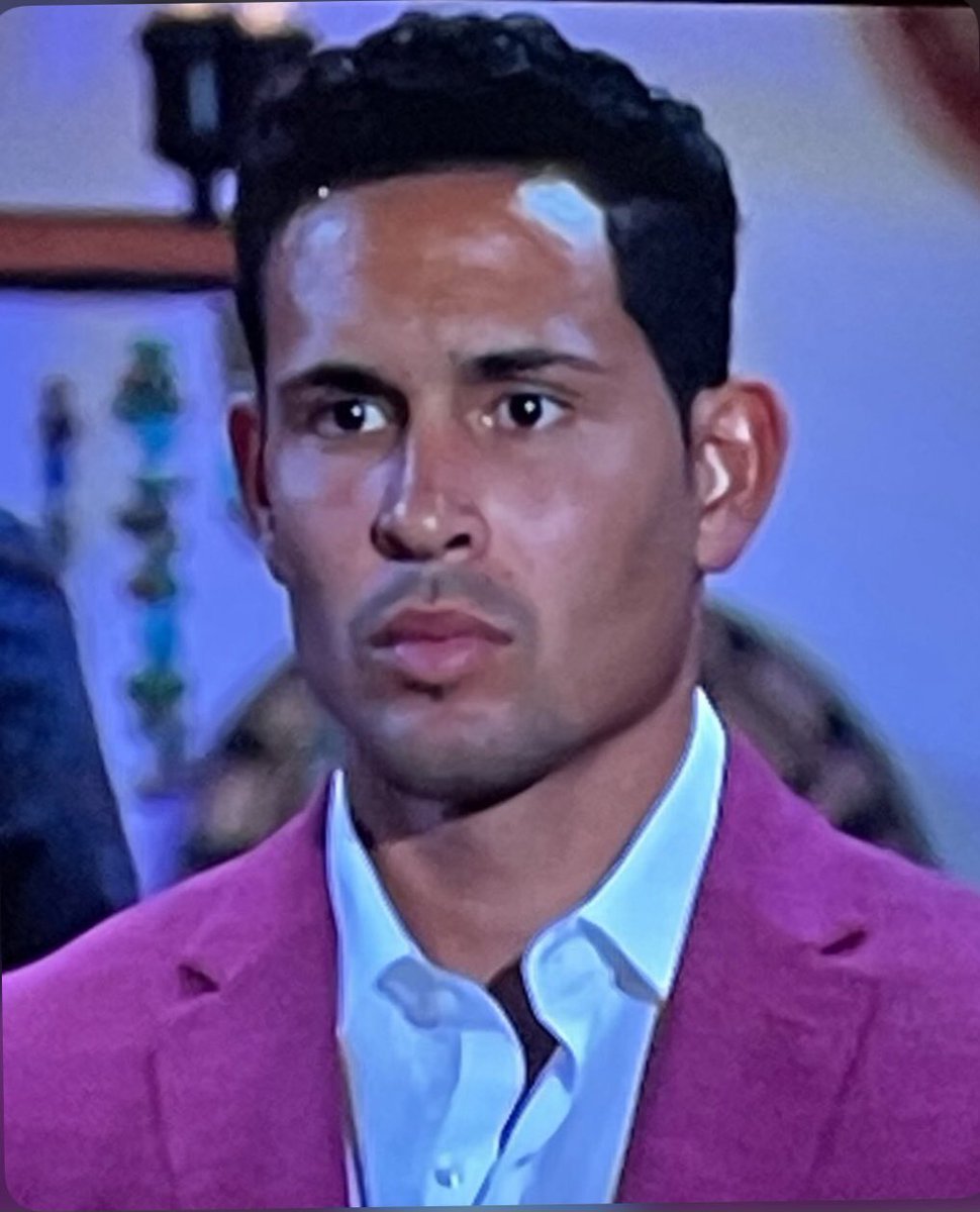 GardnerrrKelly's tweet photo. Every time I look at Thomas, I only see Muscular Squidward  #BachelorInParadise https://t.co/u9cDwJeXpm