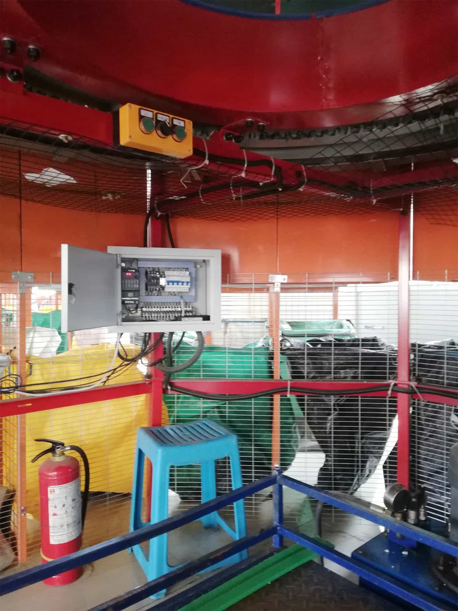 vctchung's tweet photo. VFD: SAJ VM600 Series Compact AC Drive.
Application: Express Cargo Sorting and Distributing System.

#acdrive https://t.co/21rT6A6U0J