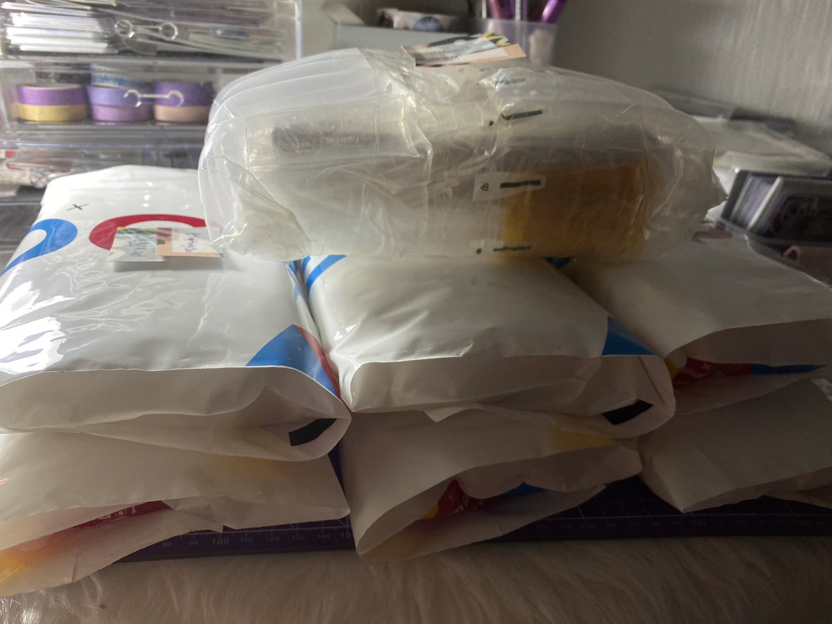 Gellascart's tweet photo. #GellaUpdates

Re: Enhypen PC QS

All gogo xpress has been booked and sent the tracking link. sdd will book later thank you~ https://t.co/XhgzszWOY7