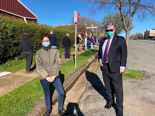 M_McCormackMP's tweet photo. Residents of @temorashire are doing the right thing &amp; getting COVID tests after a number of exposure sites in #Temora &amp; #Beckom.

If you have the slightest of symptoms, please get tested.

You are helping to keep your friends &amp; family safe, your community safe &amp; your nation safe. https://t.co/RRcqHgUbDn