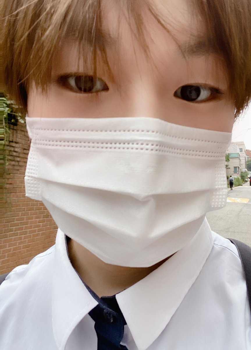 BAE173_member's tweet photo. [#도현]
🏫
#BAE173 #비에이이173 
#DOHYON https://t.co/8gr2nkB6et
