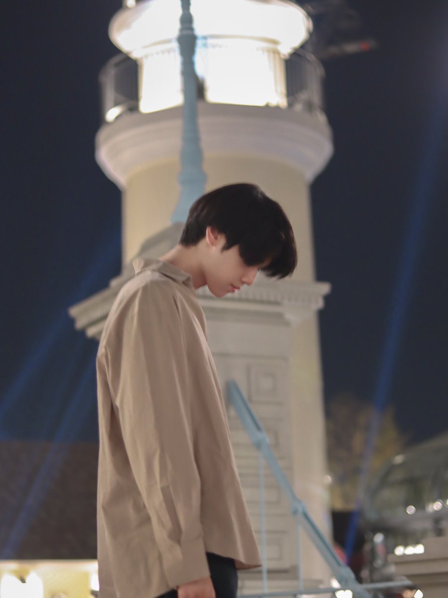 dunknatachai's tweet photo. once upon a time🎈 https://t.co/m3AfEviyYs