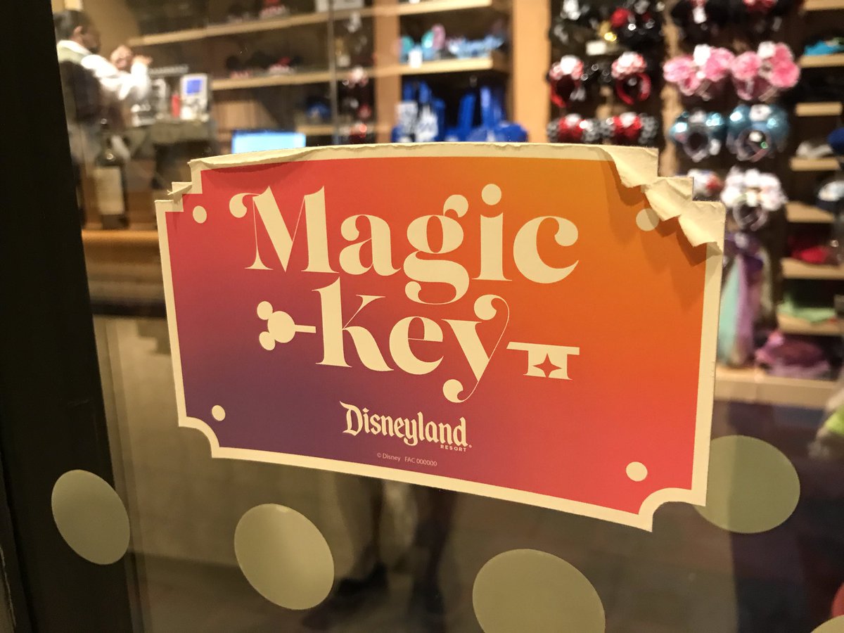 MagicAndWalnut's tweet image. Magic Key stickers already have started popping up across #DowntownDisney to signify locations that will give keyholder discounts starting tomorrow. Best of all, though? The stickers are in the unmistakable shape of the @Disneyland “Here you leave today” entrance plaque!