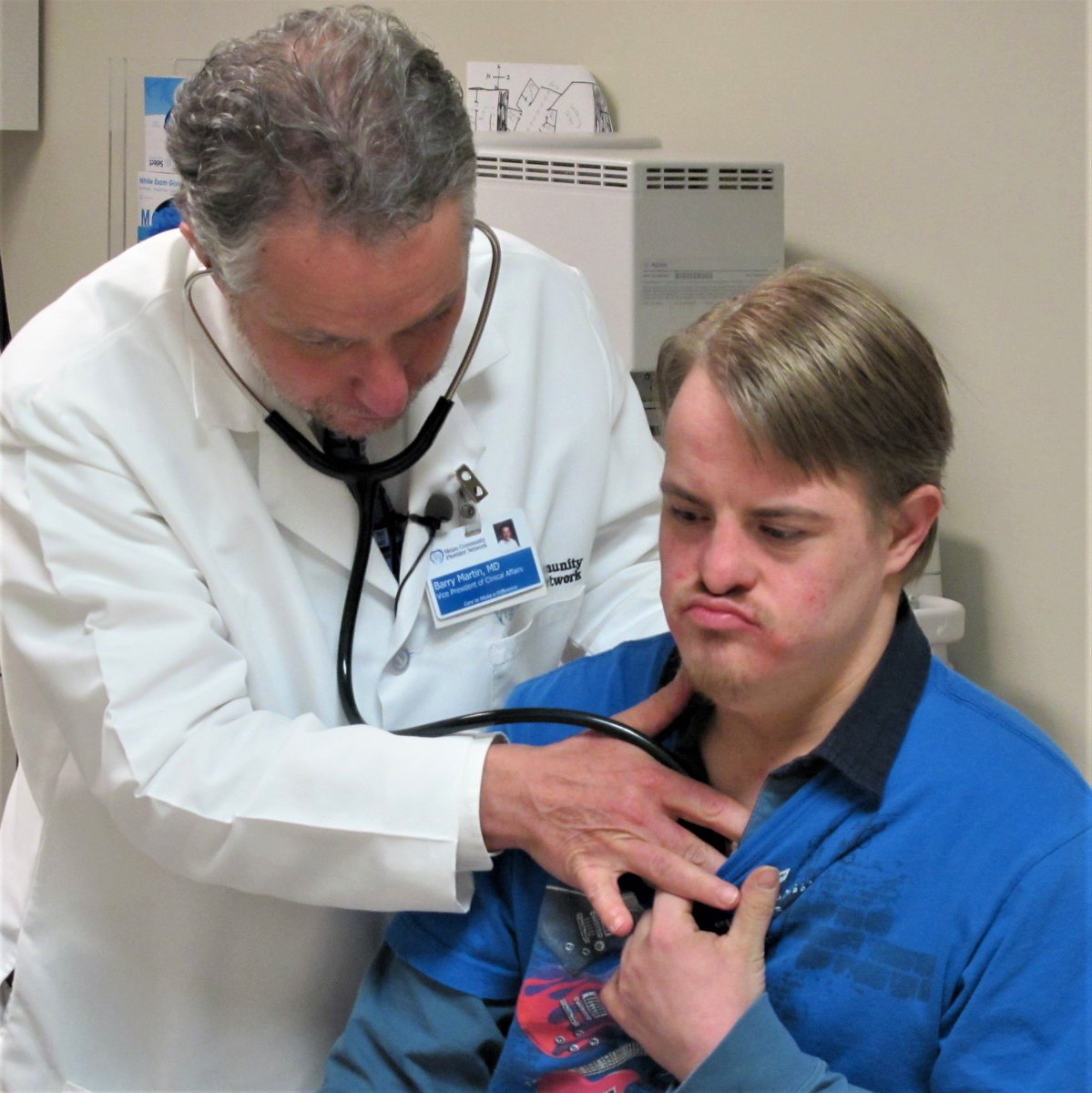 GDSFoundation's tweet image. The GLOBAL Guideline offers the first evidence-based recommendations for clinicians to provide better care for adults with #downsyndrome. You can download the GLOBAL Guideline for free, along with a family-friendly checklist and Diabetes Toolkit! bit.ly/glbladultguide…