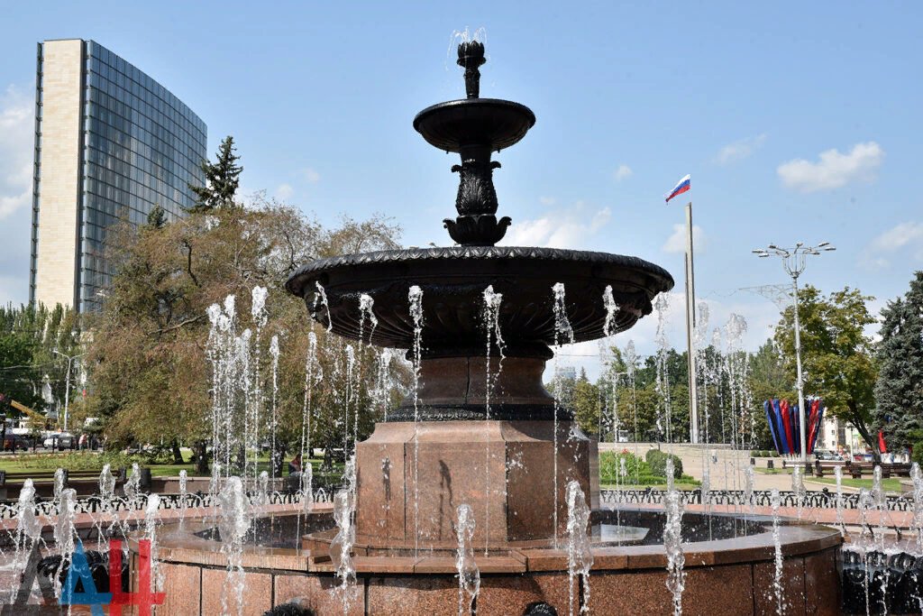 площадь донецка днр. площадь донецка днр. площадь донецка днр. площадь донецка днр. площадь ленина днр.