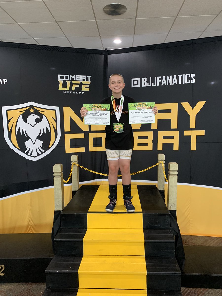 TVW_AL_256's tweet photo. Big weekend for Landon Burgess at Myrtle Beach.

Went 4-1 at the dual on Saturday and went 3-0 &amp; won the individual tournament on Sunday.

Was awarded All American both days!!!!! https://t.co/N1KhbM5jva