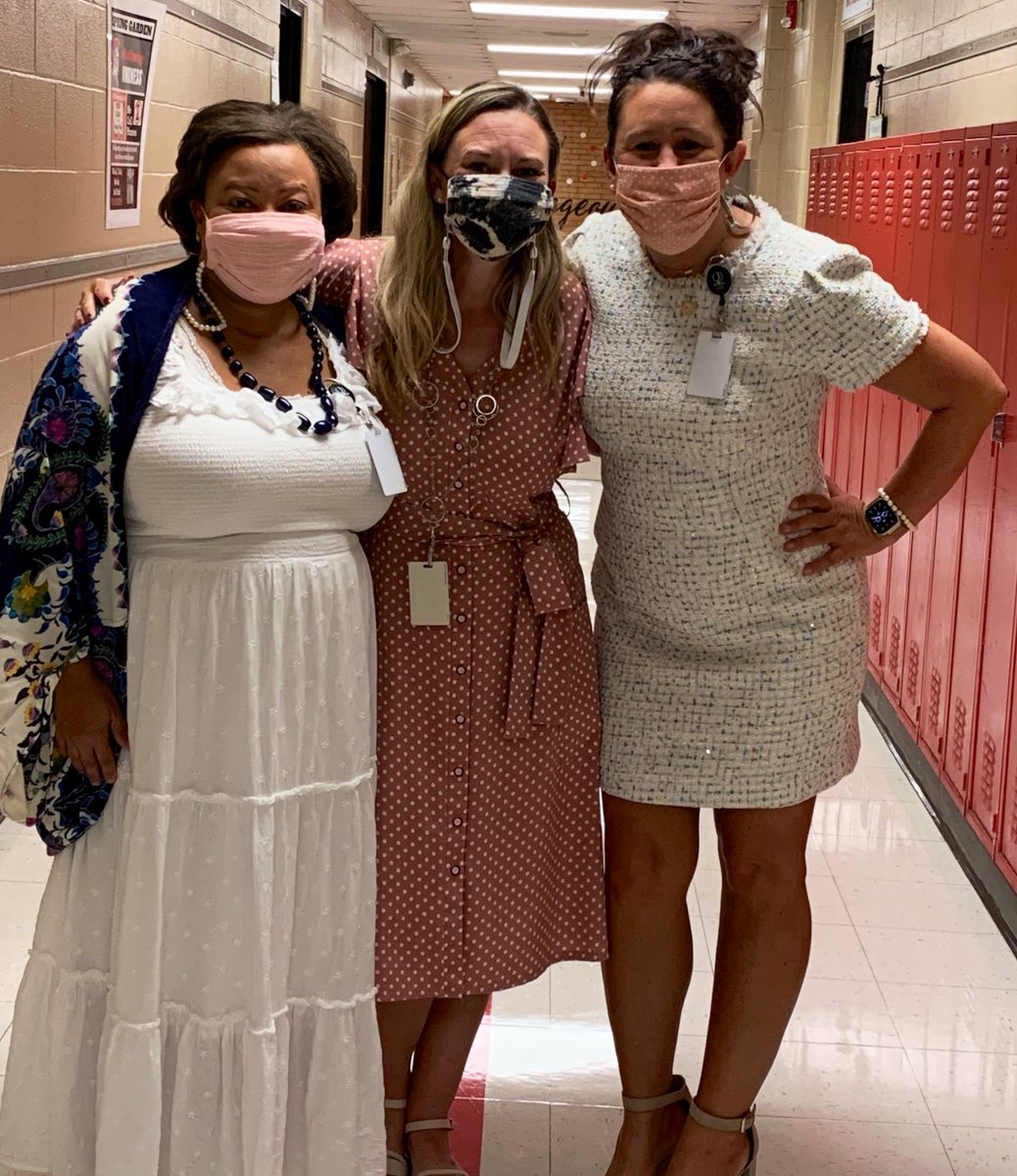 staciastuder's tweet photo. Let’s get this party started!❤️ 2nd day with kids and checked in at the @SpringGardenMS - Can’t think of a  better start than listening and reflecting with these two rockstar educators: @ritahubbard129 &amp; @tyb112 https://t.co/cjCI118A7T