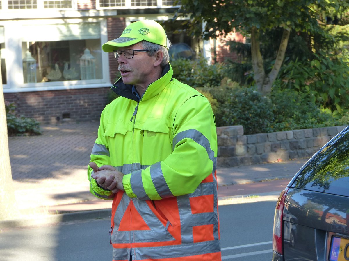 Verkeersregelaar(s) opleiden?

Op 7 september(Maartensdijk) en 14 &amp; 15 september(Soest) hebben wij nog enkele plaatsen beschikbaar. 

Van harte welkom!

#cursus #verkeersregelaar #Maartensdijk #Soest