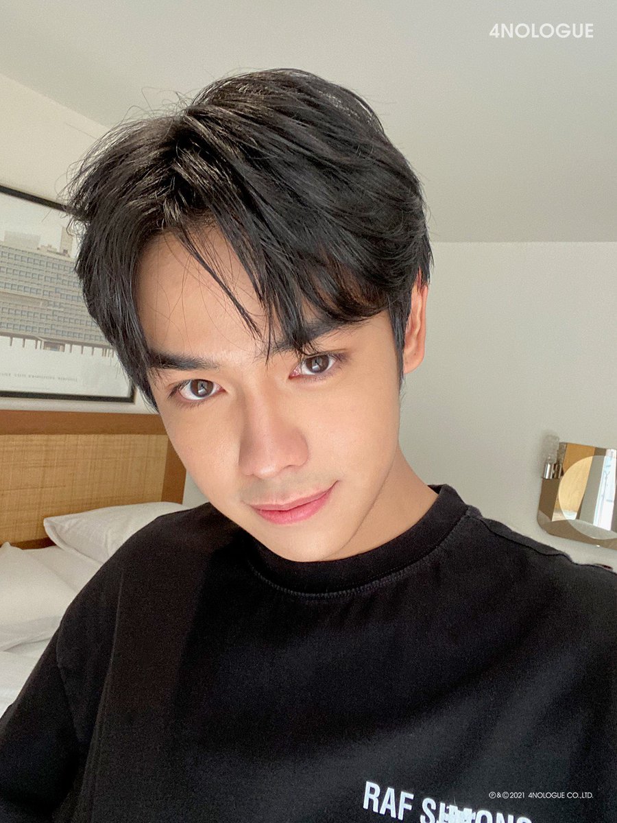 สวัสดีครับบ ผมเองงง ดีใจที่ได้มาคุยกับทุกคนนะครับบ Take care and stay safe everyone! ❤  #TNT_WHOSTALKING