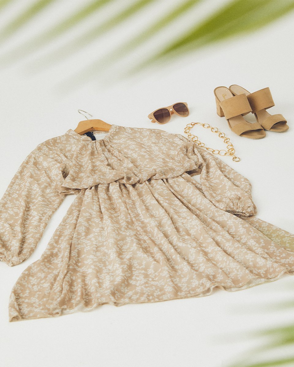 Minik desenleri ve şifon kumaşı ile zarif, genç ve modern bir tunik 🌼
bit.ly/3gwygRM