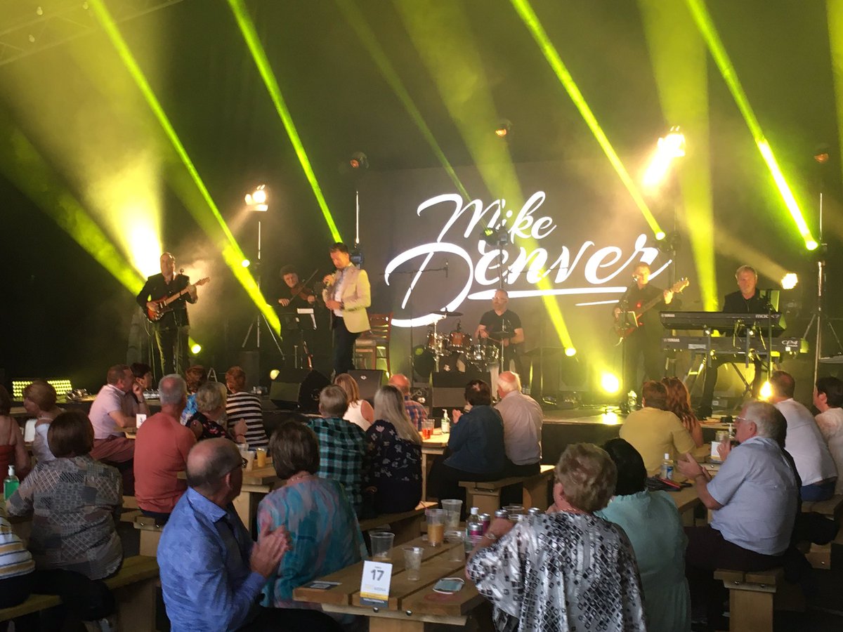 jackiesoundman's tweet image. The INEC Killarney in full swing with the Mike Denver. Only 200 people was allowed which is ridiculous considering where we are with vaccinations  We need a common sense approach to this now. #namethedate to open the live music &amp;amp; entertainment sector fully @MikedenverMike