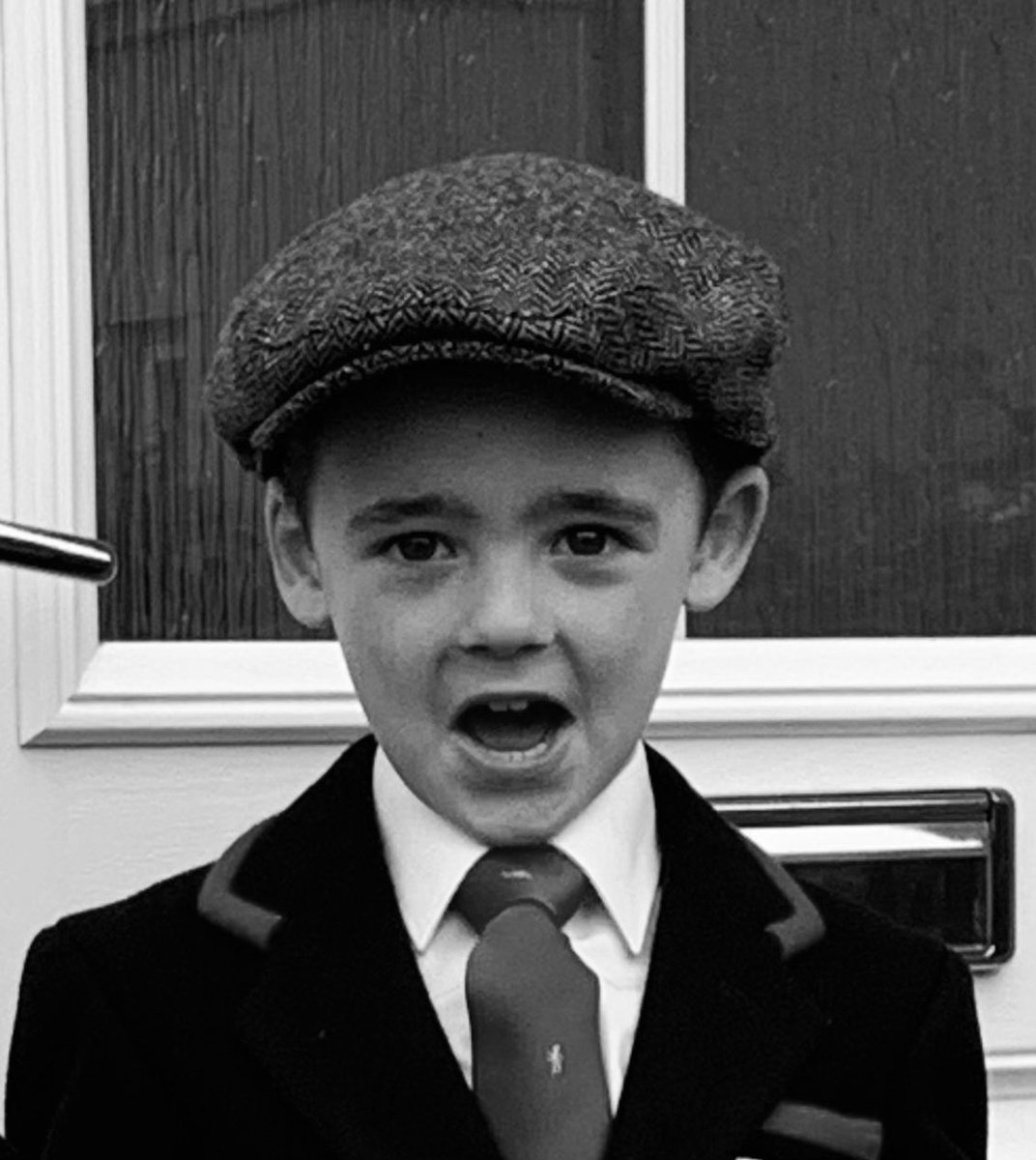 gazzadaz's tweet photo. 1st day at ‘big’ school today for our little angel❤️❤️😎 @DMW34 @esmsedinburgh https://t.co/aXUefoW4eJ