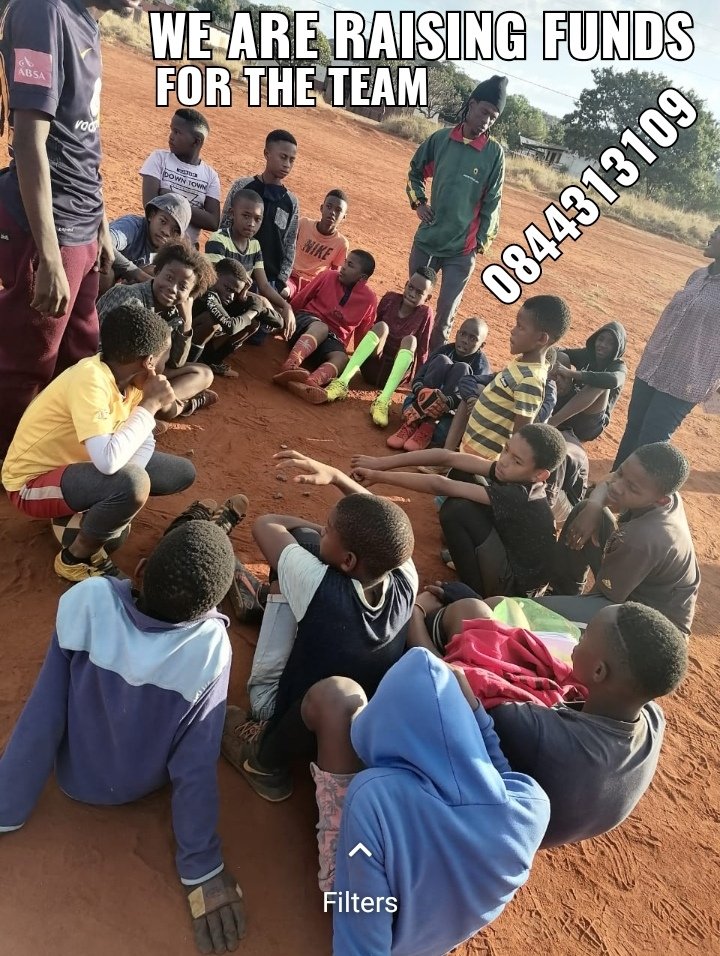StevenPooe's tweet photo. I don't know why everything I started I failed, but these kids bring such joy to my heart. #Engineering #Graduates stuck in the Village? Or maybe I'm where God wants me to be. We might be poor and dusty, but what matters is we got each other and someone will come and help us. https://t.co/MhbTxIEbwl