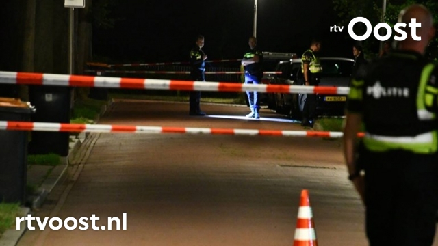 Schietincident in Wierden: politie zet meerdere wegen af. #rtvoost.