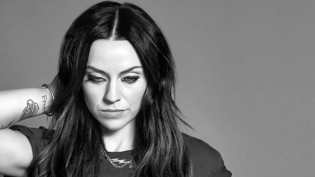Happy Birthday to Scottish singer-songwriter, guitarist, and musician, Amy Macdonald (25 August 1987). 