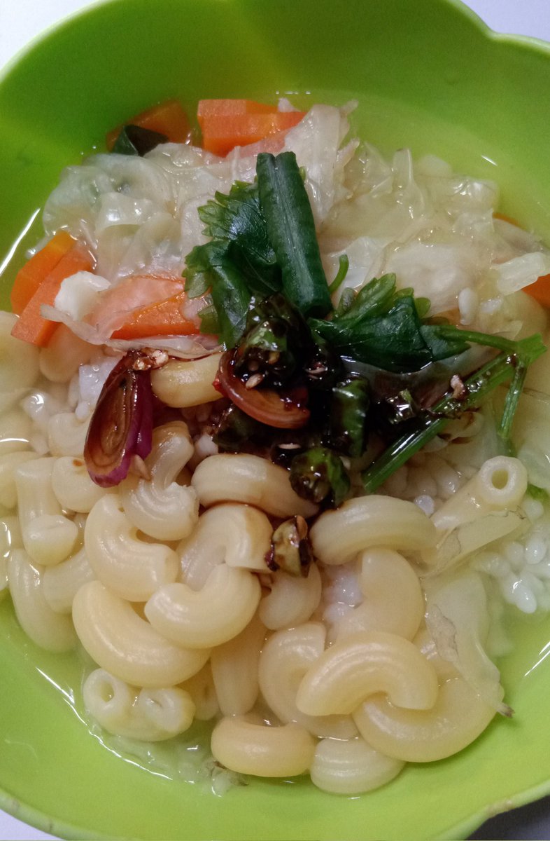 Selamat makan siang semuanya.... 🍽️🙏👍

🐧💟🐬