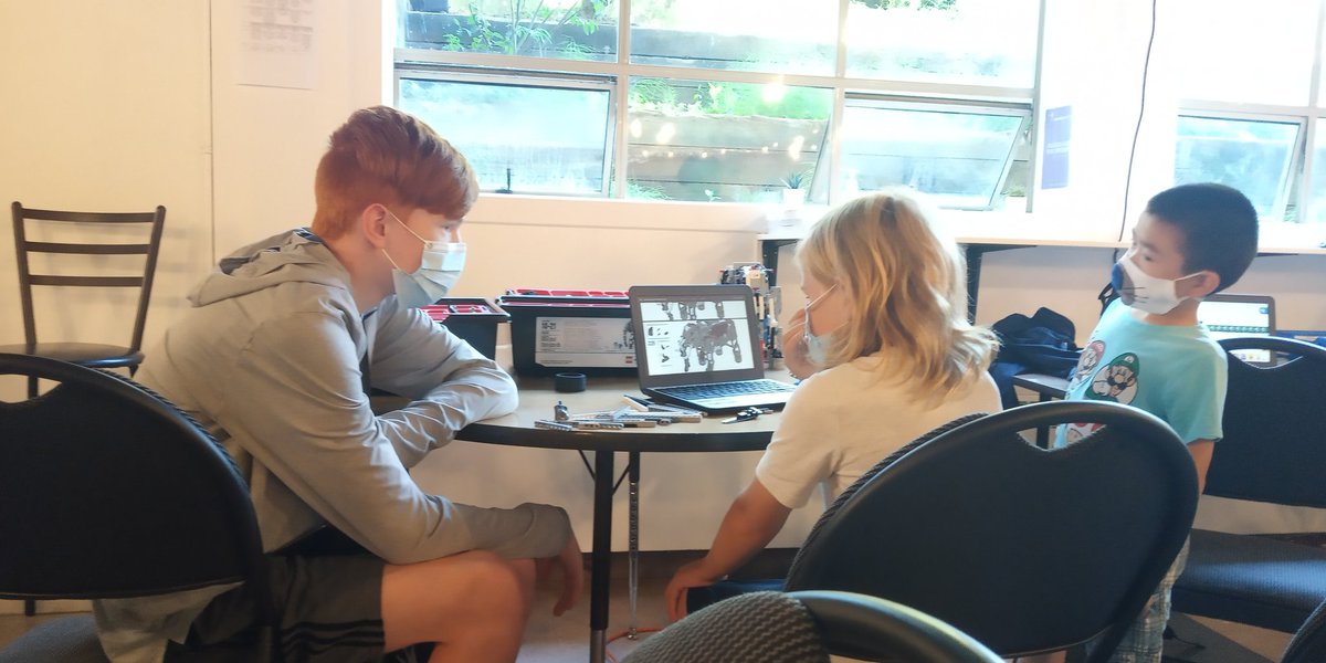 Aaand the team is back together for another round of #robotics fundraising— Excited for the #FIRSTTechChallenge season kick-off soon.. 🕵️‍♂️