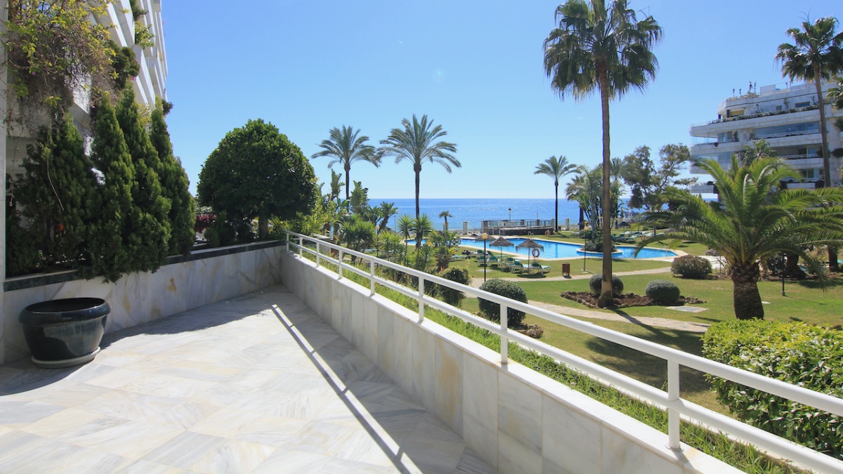 MarbellaPlatin1's tweet photo. New Listing! 3B Apartment with sea view - Marbella Centre - €1,950,000
More info? https://t.co/eDHxNnt3gY or send us a DM!
#RealEstate #Marbella #Luxury #Luxuryproperty #Beachsideproperty #forsale #Seaview #Investment #Luxuryrealestate #MarbellaPlatinum #Costadelsol ·Spain https://t.co/QsJbcC1GLE