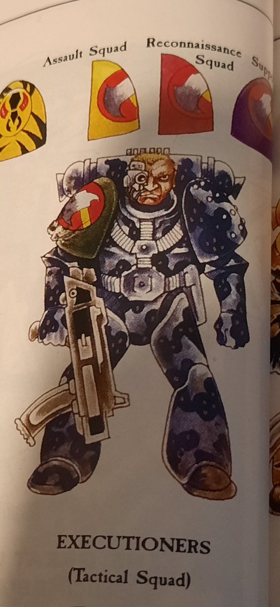 LegionsLittle's tweet photo. A little diversion. Another retro 1988 space marine this time painted as an Executioner. #roguetrader #40K #warhamner #oldhammer #WarhammerCommunity #warhammer40k #gamesworkshop #PaintingWarhammer #spacemarines https://t.co/Dw2dXVQqFT