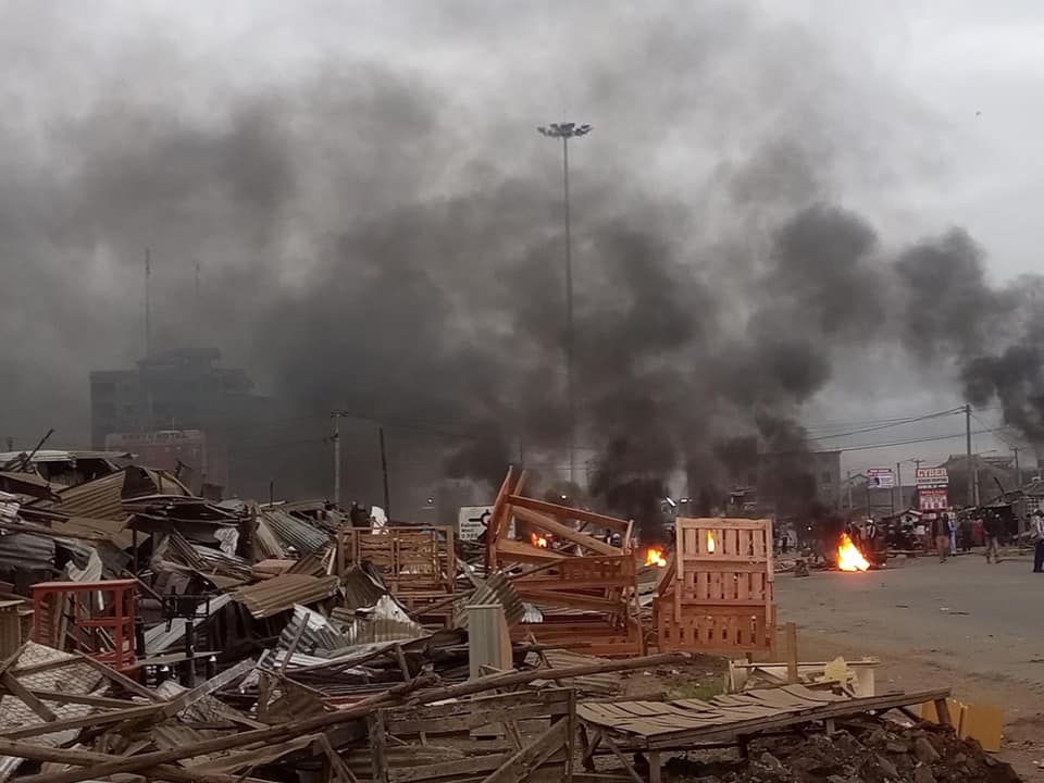 Video: Chaos after Kahawa West cops shoot dead demonstrating youths