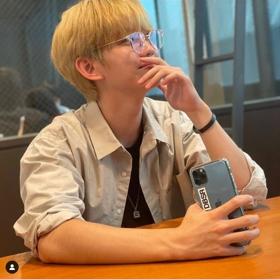 Argus_Persa's tweet photo. #HurHyunjun posted an Instagram photo with #HongYooJun using the caption:
"Coming soon!"
Are they already starting the filming of #ColorRushSeason2? #ColorRushS2 #KoreanBL #KoreanBLUpdates https://t.co/B38AmoZMTy