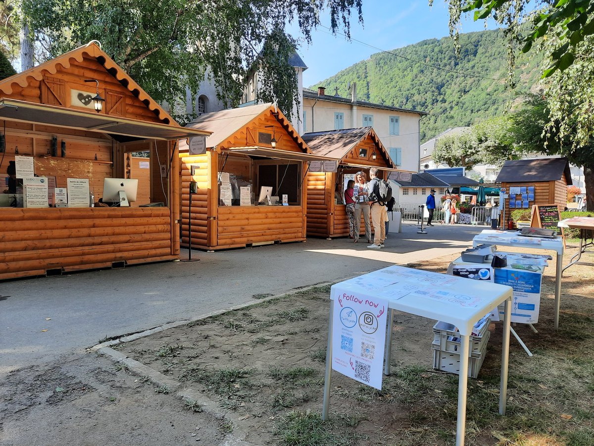 TwittLycée et InstaLycée à #Ludovia18 <a href="/ludoviaORG/">@ludoviaorg.bsky.social</a>

Venez échanger avec les enseignants du projet sur le stand à 17h à l'entrée de #ludovia dans l'espace des collectifs enseignants  🙏 aux collectifs 🤩

Prenez contact avec nous : framaforms.org/contact-twittl…