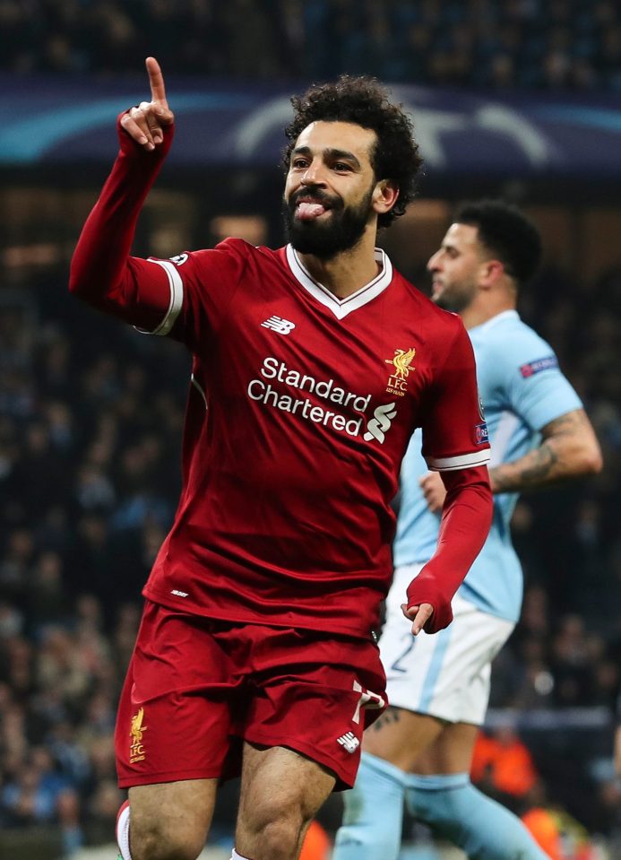 Сол кэмпбелл футболист. Сол футбол. Лион зальцбург. Сол кэмпбелл футболист. Кэмпбелл арсенал.