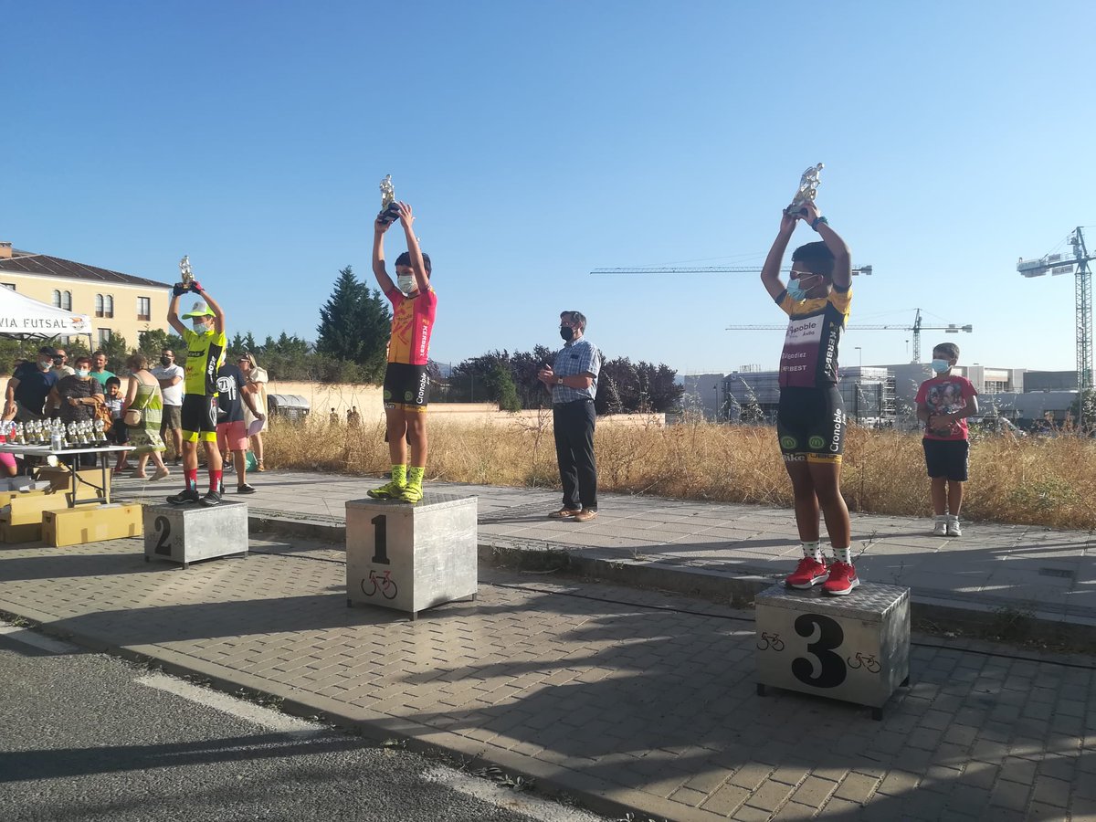 deportesavila's tweet photo. 🚴 #Ciclismo I Streambike vuelve a brillar en Segovia
https://t.co/1yCehvN1uM https://t.co/NXAqDskPW2
