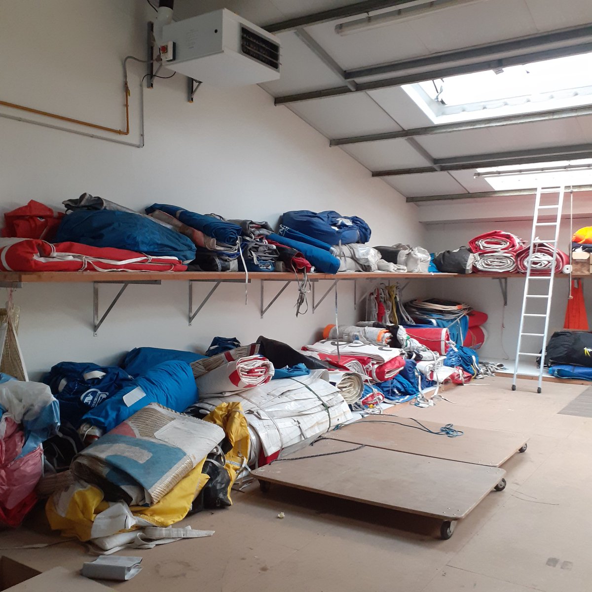 MerEducation's tweet photo. #MerEduc21 Jour 3
Aujourd'hui c'est sortie ! Les participants du parcours polaire sont à Concarneau avec @UnderThePole pour une journée de découvertes scientifiques et d'exploration 🛥 https://t.co/pEbSl8AHZy