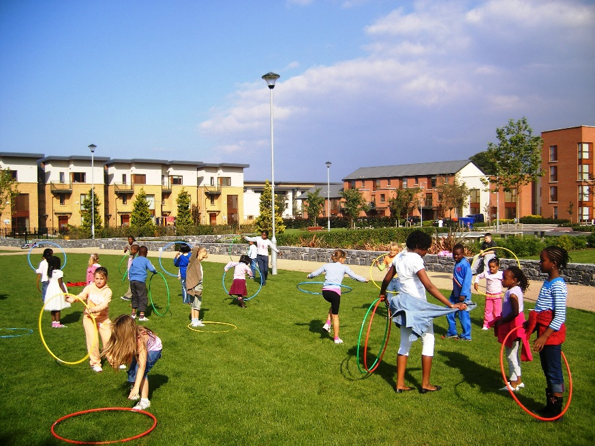 sdublincoco's tweet photo. The Draft Plan supports CONNECTED NEIGHBOURHOODS where services and amenities can be accessed within a 10-minute walk or cycle of your home. We want to hear your views. For more details go to https://t.co/QtJQYkil6c
#sdccdevplan2022
#cyclesouthdublin https://t.co/yHTsAVz3C8