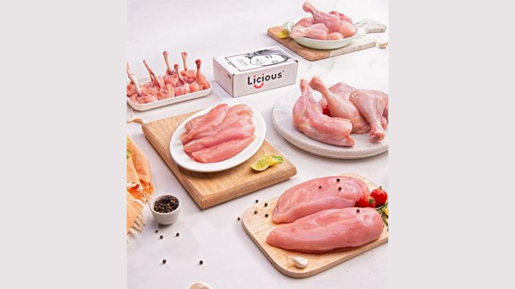 nagorio's tweet photo. Every time the @LiciousFoods  ad plays on TV my mum quickly changes the channel because its too graphic. I don’t understand how showcasing naked “dead bodies” of animals is not regulated ad content on national television?
@MIB_India @VeganIndiaMovt #nomeat https://t.co/wjZVpy8IqG