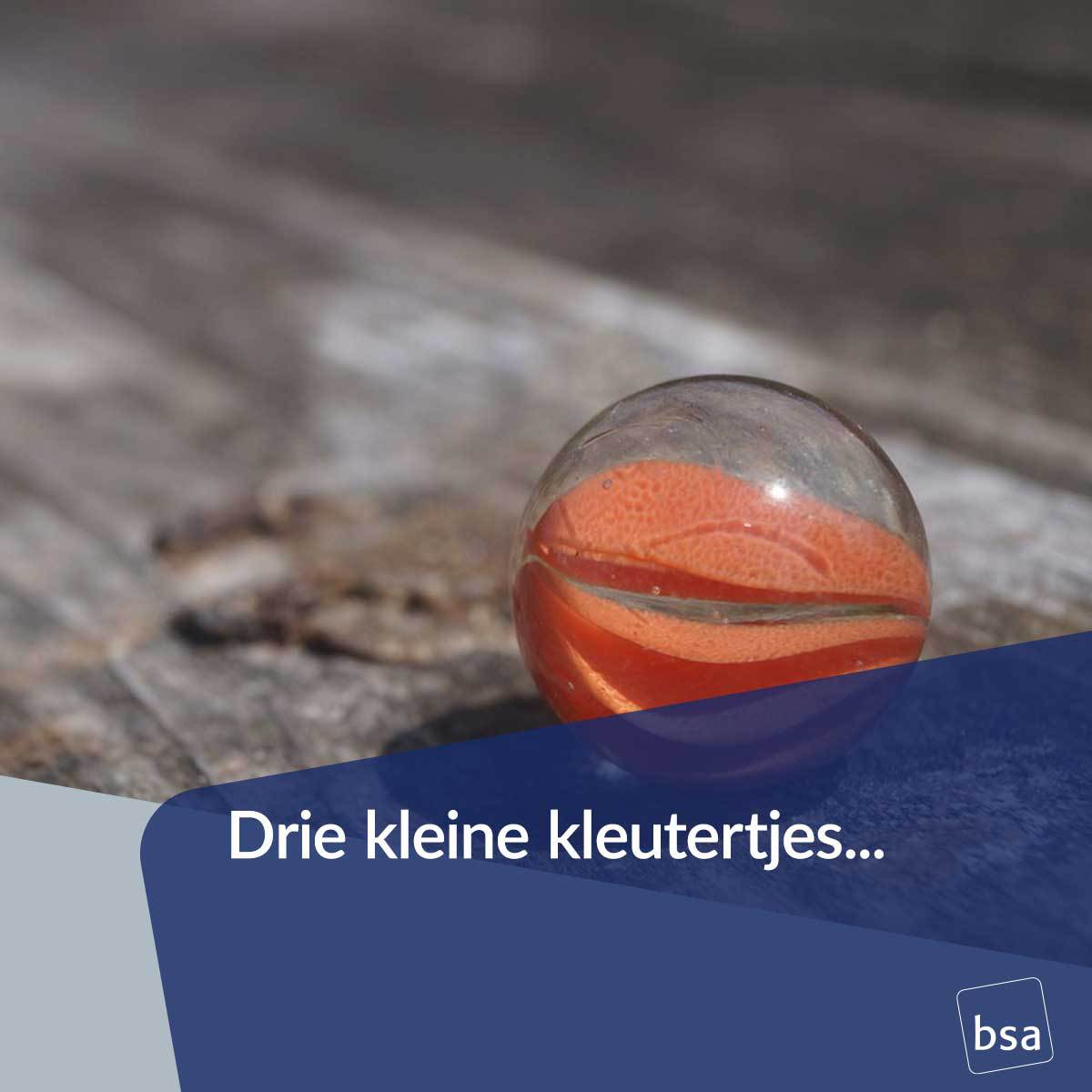 Drie kleuters lichten een putdeksel op om te kijken of er knikkers onder zijn gerold. Hierbij krijgt een van de kleuters het putdeksel op zijn pink die uiteindelijk geamputeerd moet worden. Is de school hiervoor aansprakelijk?
#uitspraakvandeweek #bsabv #juridischedienstverlening