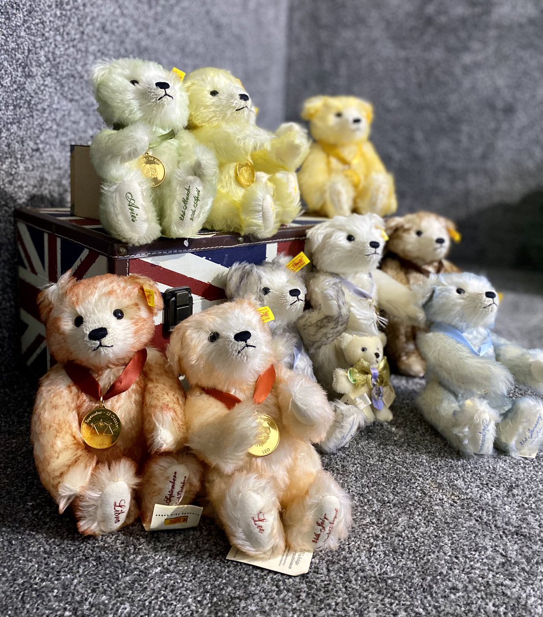 FeatonbysNE's tweet photo. Which star sign are you?
We have these vintage Steiff Bear with full Zodiac Steiff Bear collection all in good condition with tags attached. Lot 144 (All bears are part of one lot for our Sunday the 5th of September sale).
#Sundaysale #auctionready #Starsign #Bears https://t.co/8W5APqfg00