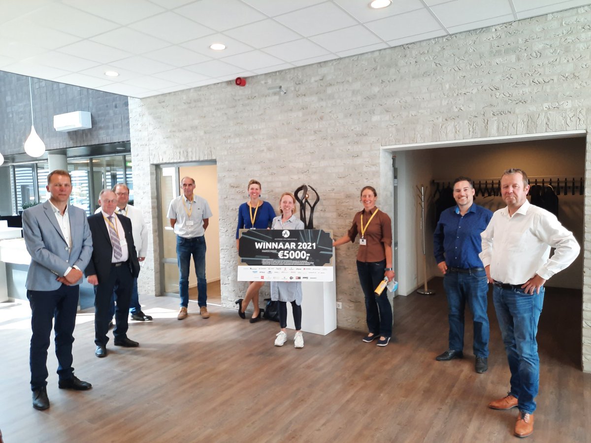 Emil Hartman (@emilhartman) on Twitter photo Vanmorgen een interessante bijeenkomst gehad met de bestuurders van de 5 Rijn-oost #waterschappen bij <a href="/NijhuisInd/">Nijhuis Saur Industries</a> in Doetinchem over #verwijdering #medicijnresten. O.a. de innovatieprijs winnende ontwikkeling met de UVO3 technologie. Vanmorgen een interessante bijeenkomst gehad met de bestuurders van de 5 Rijn-oost #waterschappen bij <a href="/NijhuisInd/">Nijhuis Saur Industries</a> in Doetinchem over #verwijdering #medicijnresten. O.a. de innovatieprijs winnende ontwikkeling met de UVO3 technologie.