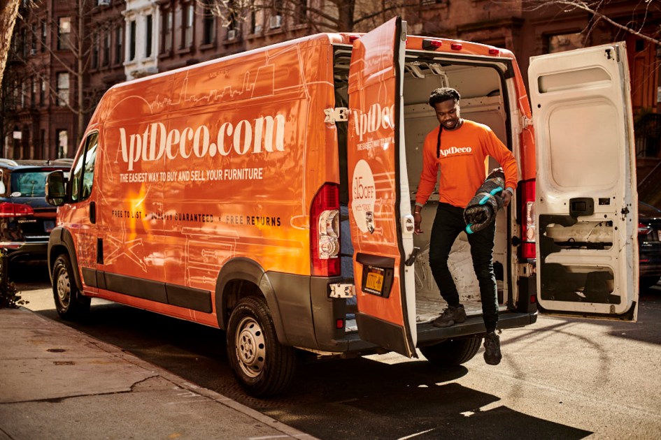 Announcing our newest partnership! RentCity has partnered with <a href="/AptDeco/">AptDeco</a>, an easy-to-use platform for both buying and selling furniture.

Moving is stressful, but we're here to help make it easier for you! ow.ly/sOXf50FXwRZ