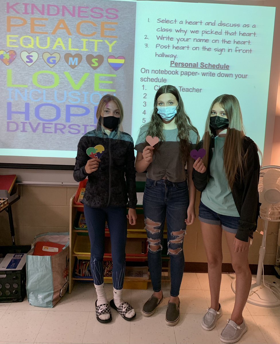 tyb112's tweet photo. At @SGMS_Trojans Thompson Toodles believe and practice kindness, ✌🏽 peace, equality, love ❤️, inclusion, hope &amp; diversity acceptance! 🖤 🧩 https://t.co/Z5Xv3f3ZUm