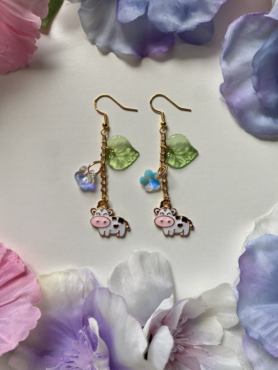 Kitties and cows up for adoption 🥺