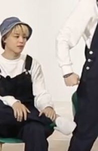 yooniq3's tweet photo. @agustxdaeng I see you jiminie~ https://t.co/Yv784NMJW9